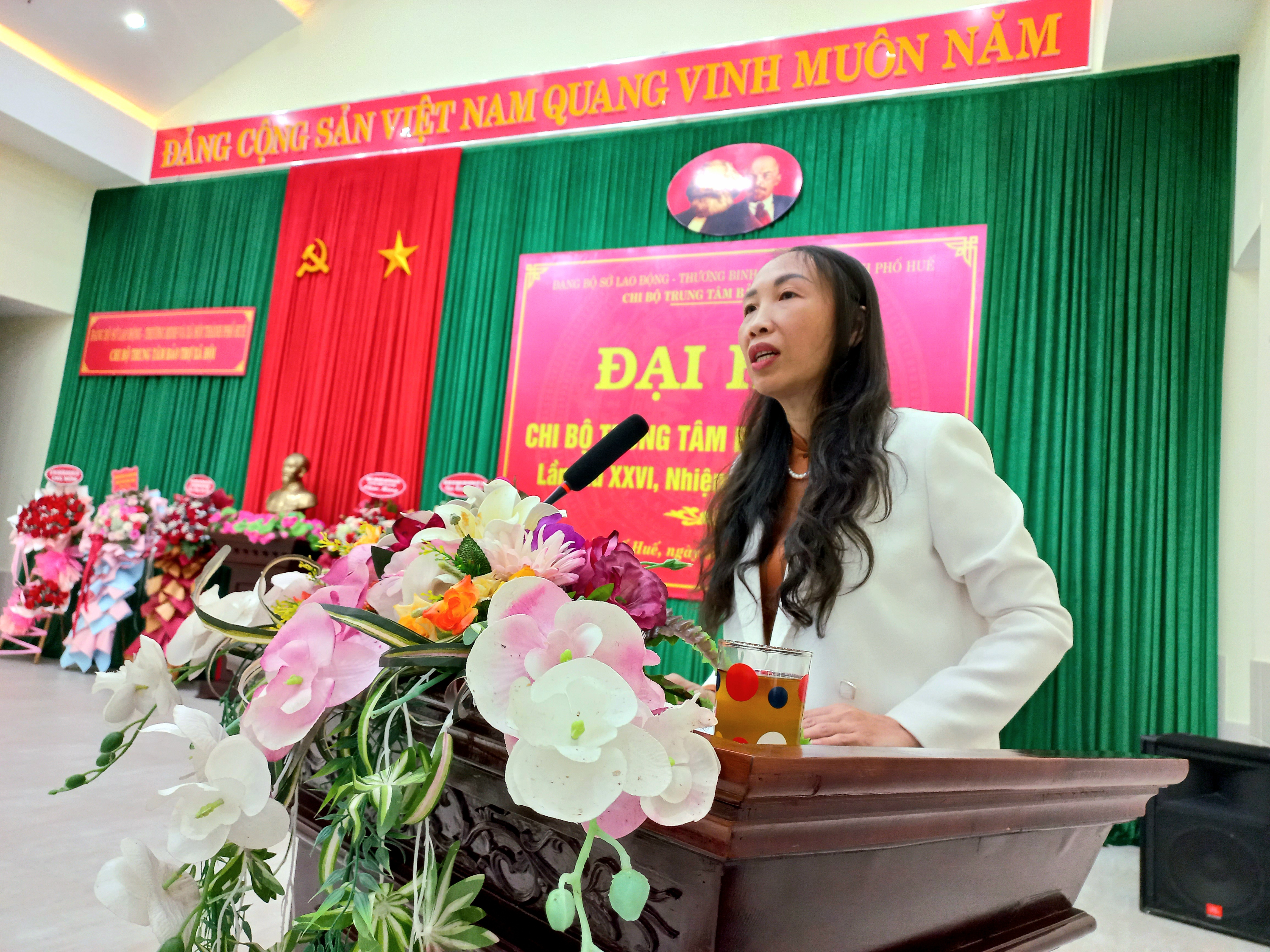 Đồng chí Phan Minh Nguyệt - Ủy viên Ban Thường vụ Đảng ủy, Chủ nhiệm Ủy ban kiểm tra Đảng ủy, Phó Giám đốc Sở phát biểu chỉ đạo hội nghị Đồng chí Phan Minh Nguyệt - Ủy viên Ban Thường vụ Đảng ủy, Chủ nhiệm Ủy ban kiểm tra Đảng ủy, Phó Giám đốc Sở phát biểu chỉ đạo hội nghị